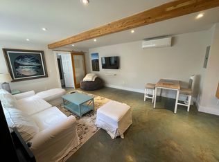 1621 Mikahala Way, Honolulu, HI 96816