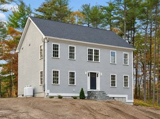 35 Martin St, Douglas, MA 01516