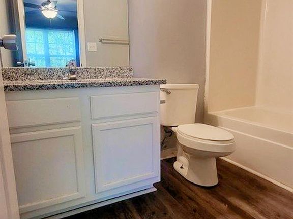 4th image of 3117 Nevin Place Dr