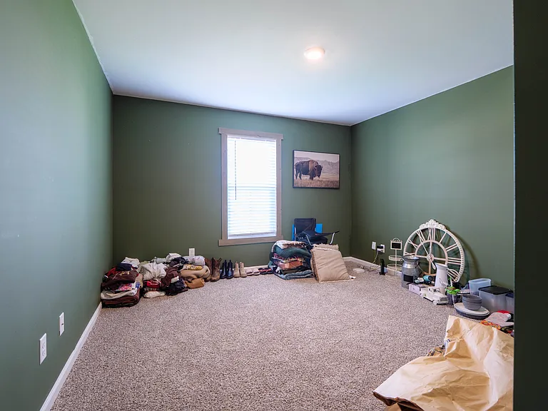 1716 Phillips Cir — Photo 14