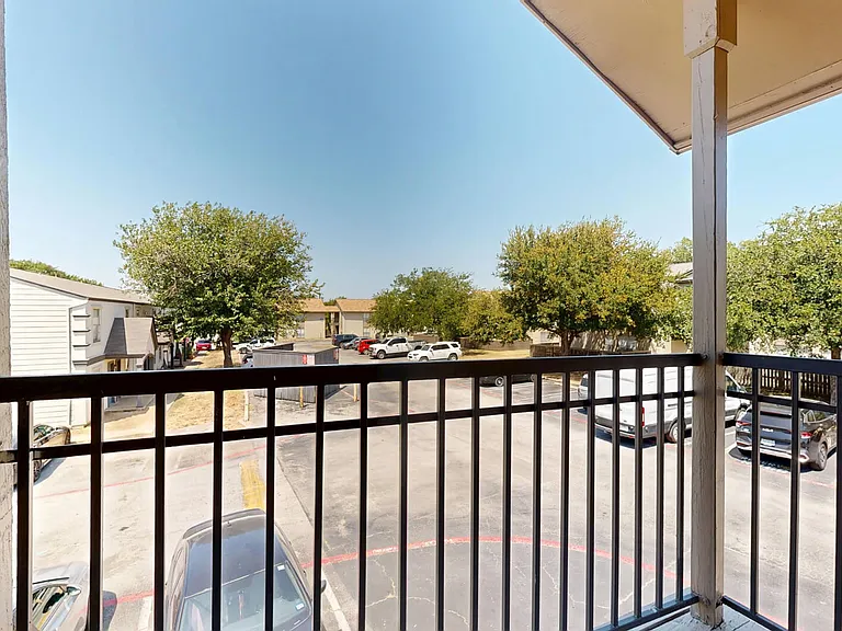 Addison Apartments at the Park — Photo 167