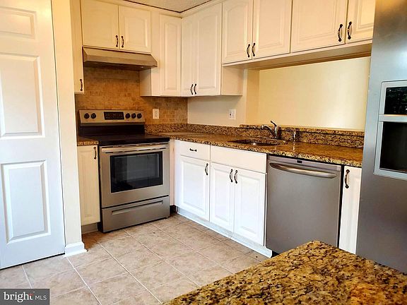 4th image of 6330 Betsy Ross Ct