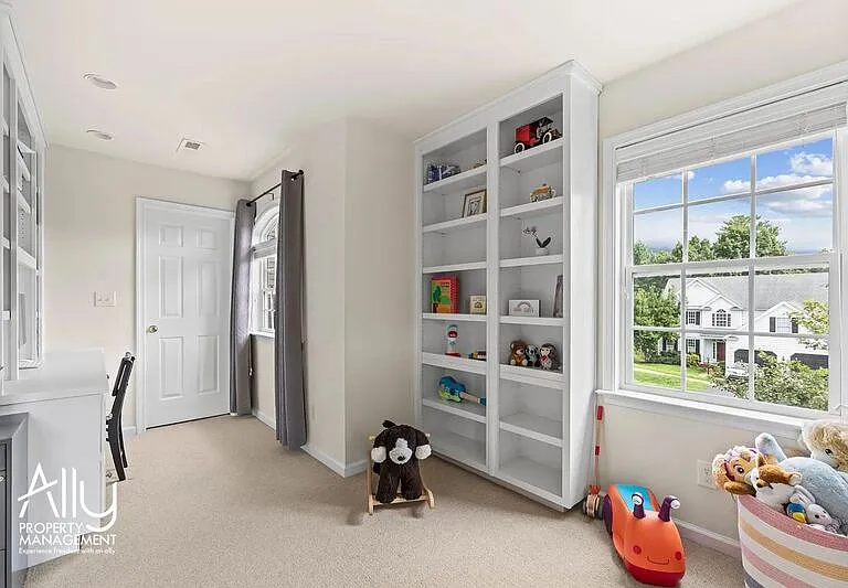 362 Grayrock Dr — Photo 15