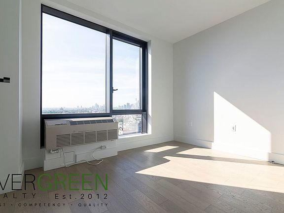 5th image of 175 19th St #803