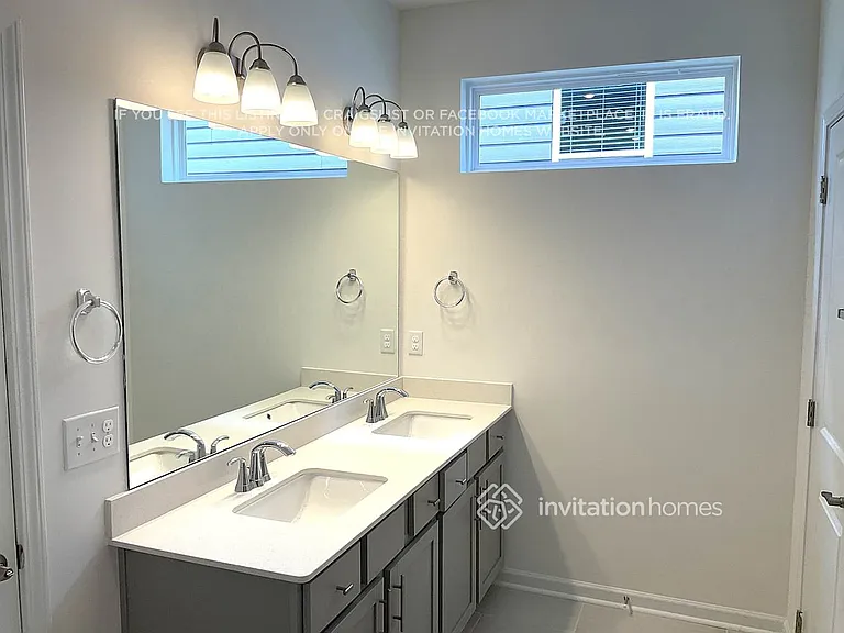 3816 Lantern Ln — Photo 15