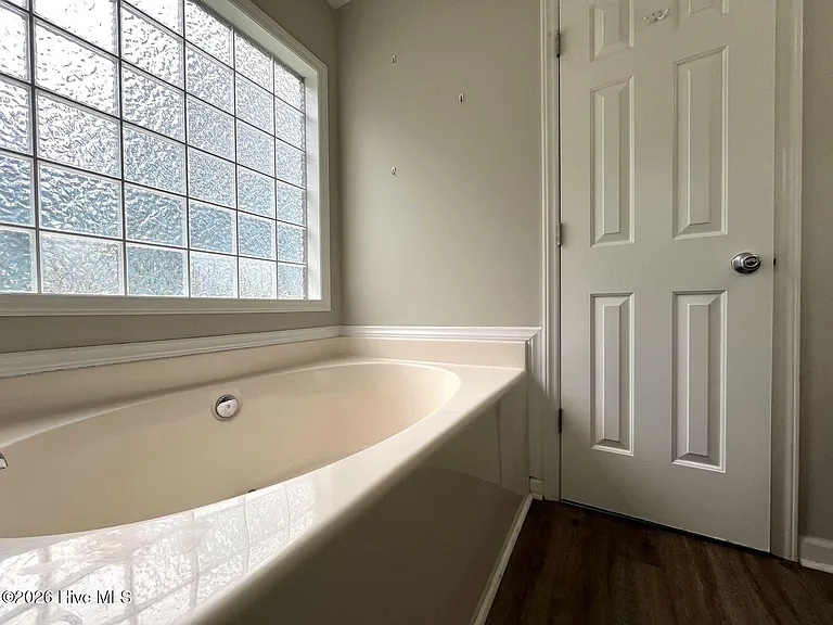 477 Northwoods Dr — Photo 15