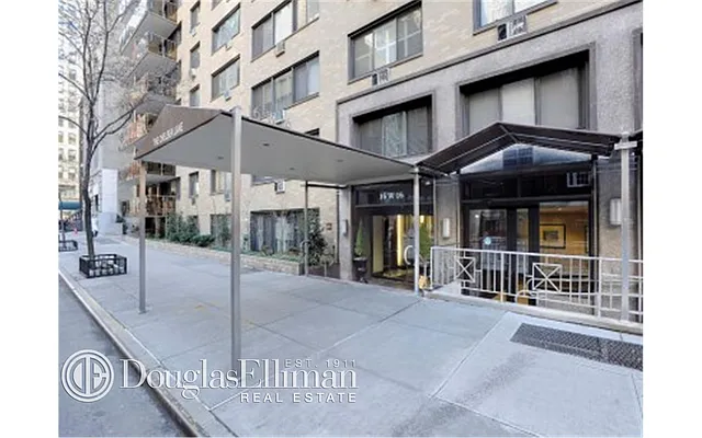 Sold by Douglas Elliman | media 29