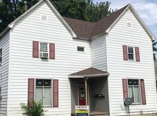 109 S 12th St APT C, Herrin, IL 62948