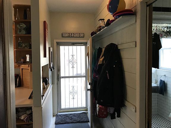 3rd image of 2421 Harlan St