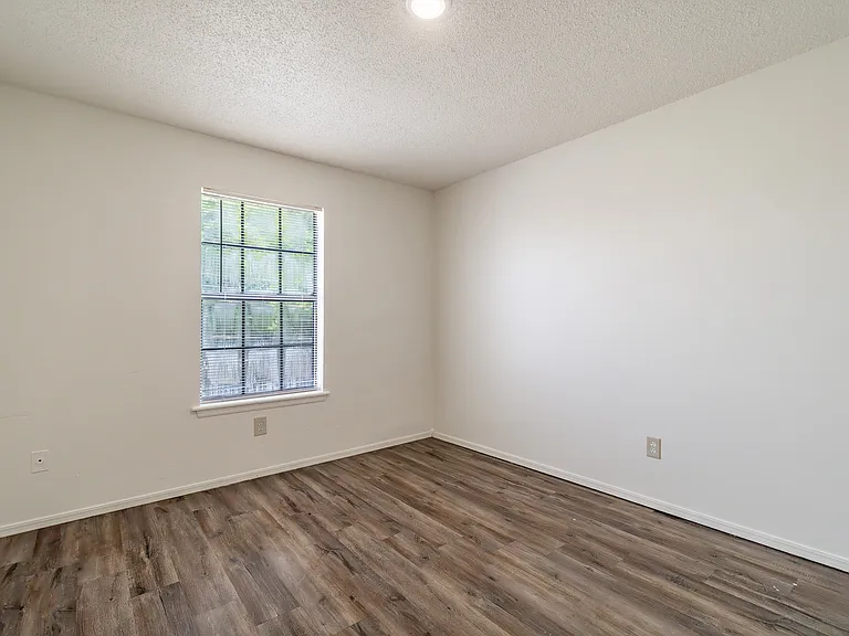 Baldwin Apartments — Photo 8