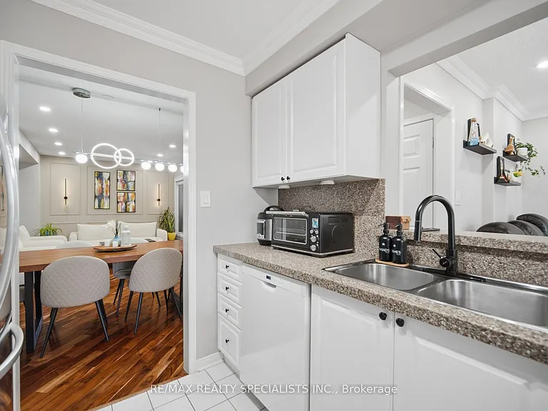 5230 Glen Erin Dr #119 — Photo 20