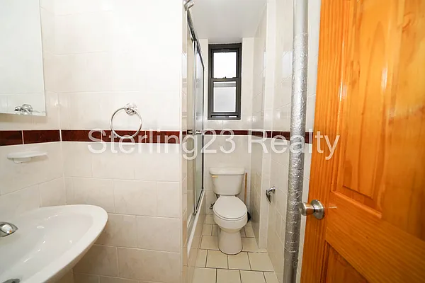 Rented by Sterling Realty Solution Inc | media 10