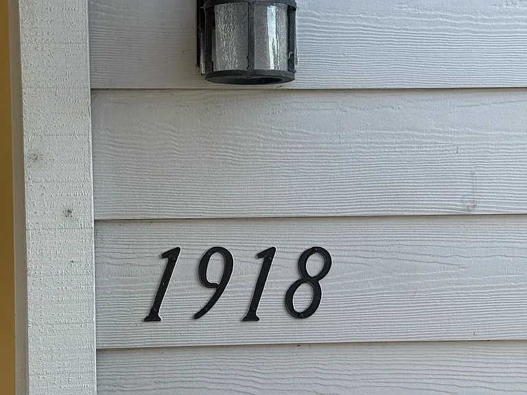 Lakewood Court Apartments — Photo 6
