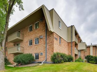 7412 22nd St W #103, Saint Louis Park, MN 55426