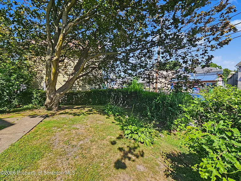828 Cedar Ave #1 — Photo 2