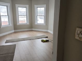 304 Harding St #3, Worcester, MA 01610