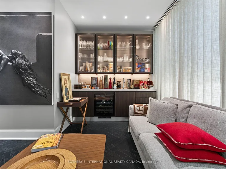 50 Charles St E #5501 — Photo 12
