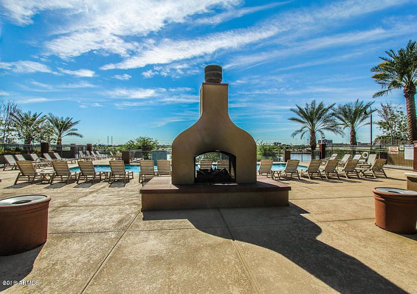 2nd image of 945 E Playa Del Norte Dr
