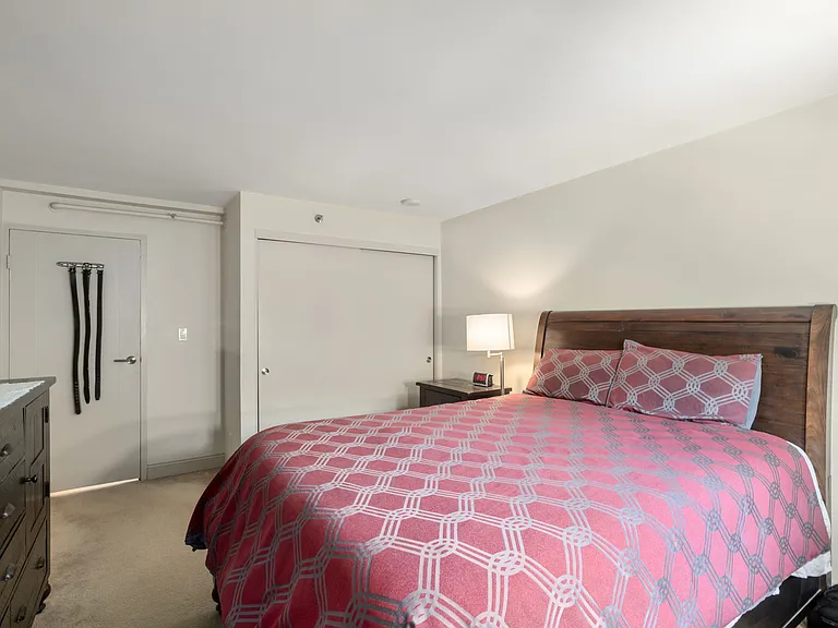 1600 Beacon St #807 — Photo 10