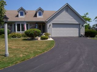 N98W17943 Bramblewood Ct, Germantown, WI 53022