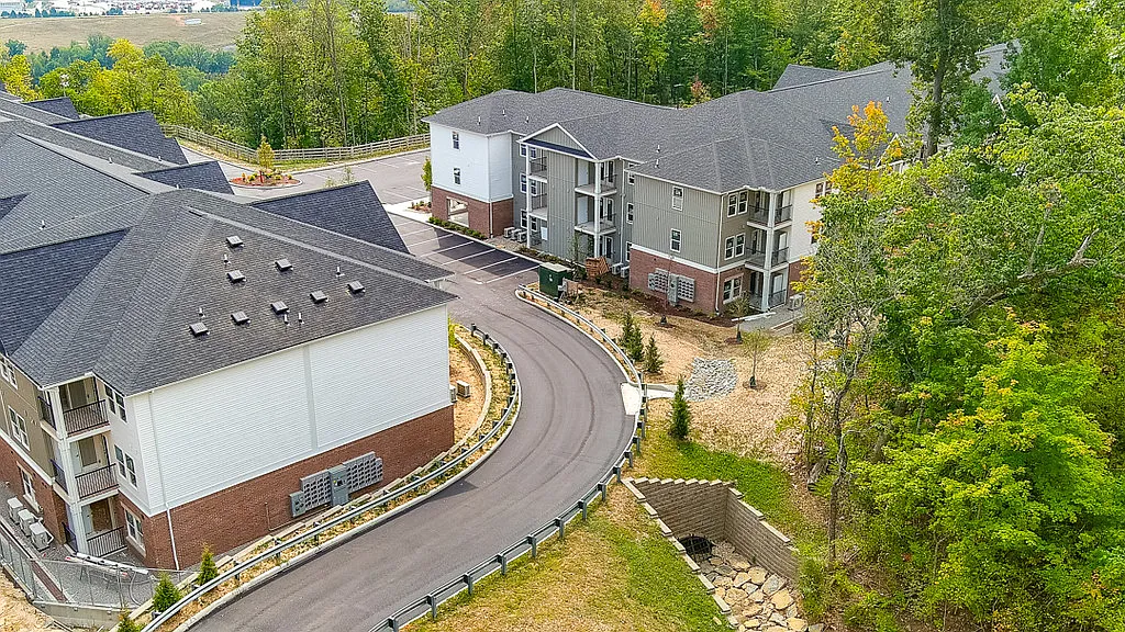 Madison View Apartments — Photo 1