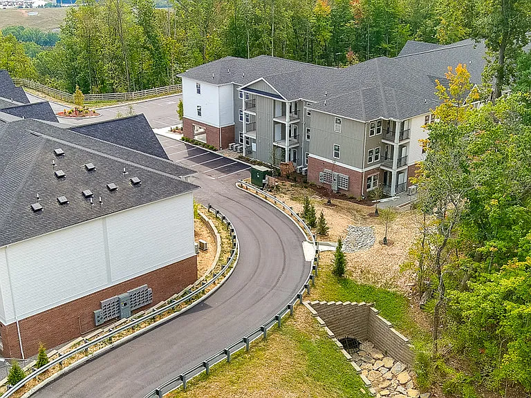 Madison View Apartments — Photo 1