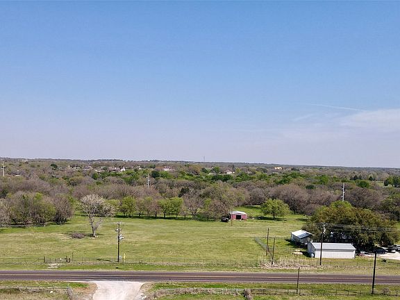 2nd image of 3314 Jay Bird Ln