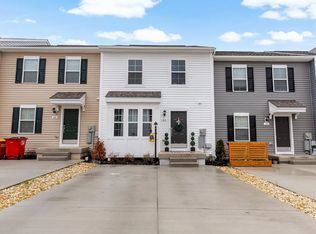 20 Orchard Green Dr, Charles Town, WV 25414