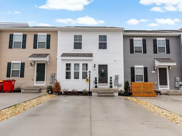 20 Orchard Green Dr, Charles Town, WV