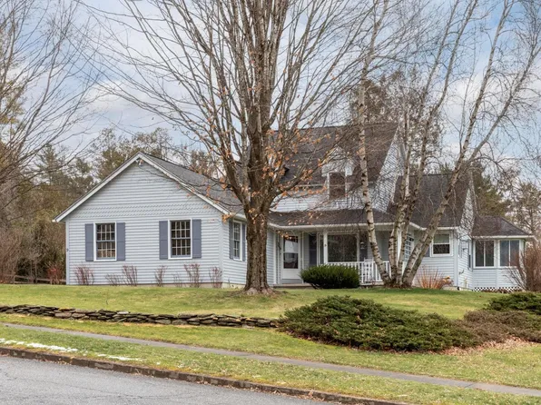 9 Bluestem Road, Essex, VT 05452