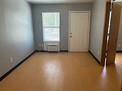 1706 Powell St Photo 1
