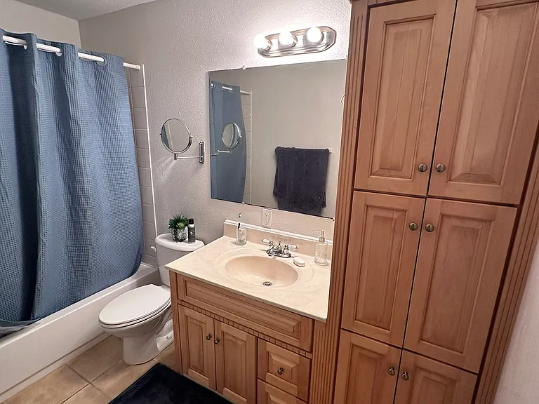 500 Ferry Rd — Photo 5