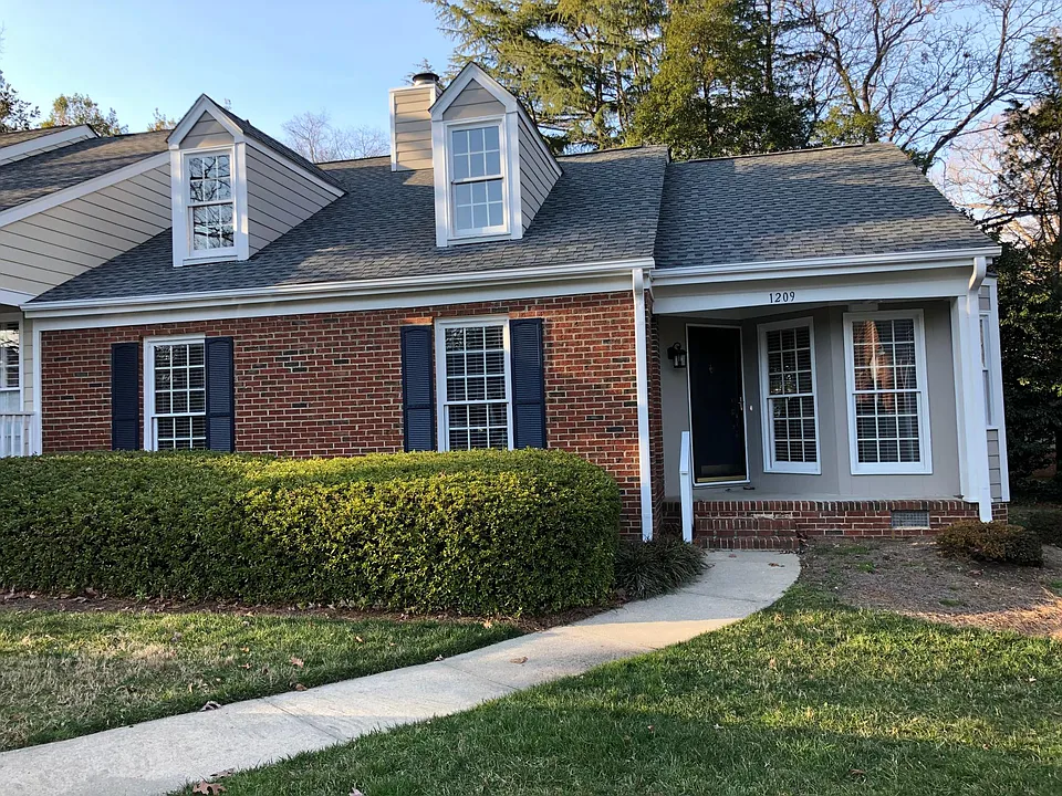 1209 Deptford Ct