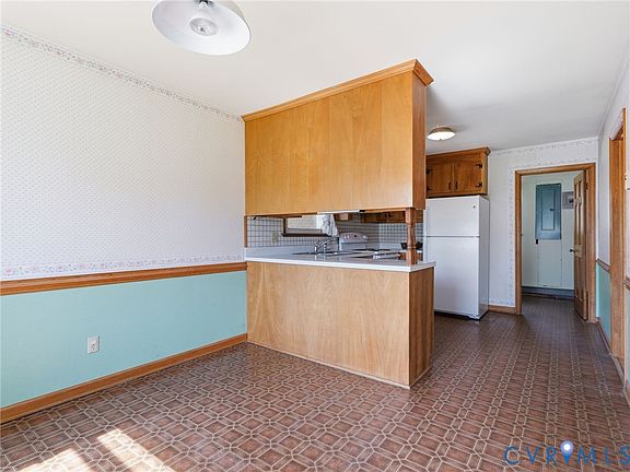 4th image of 3510 Clintwood Rd