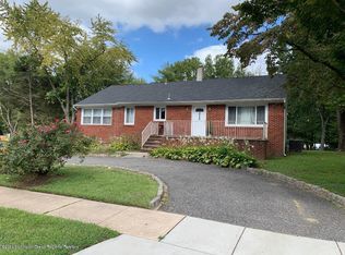 212 Taylors Mills Rd, Manalapan, NJ 07726