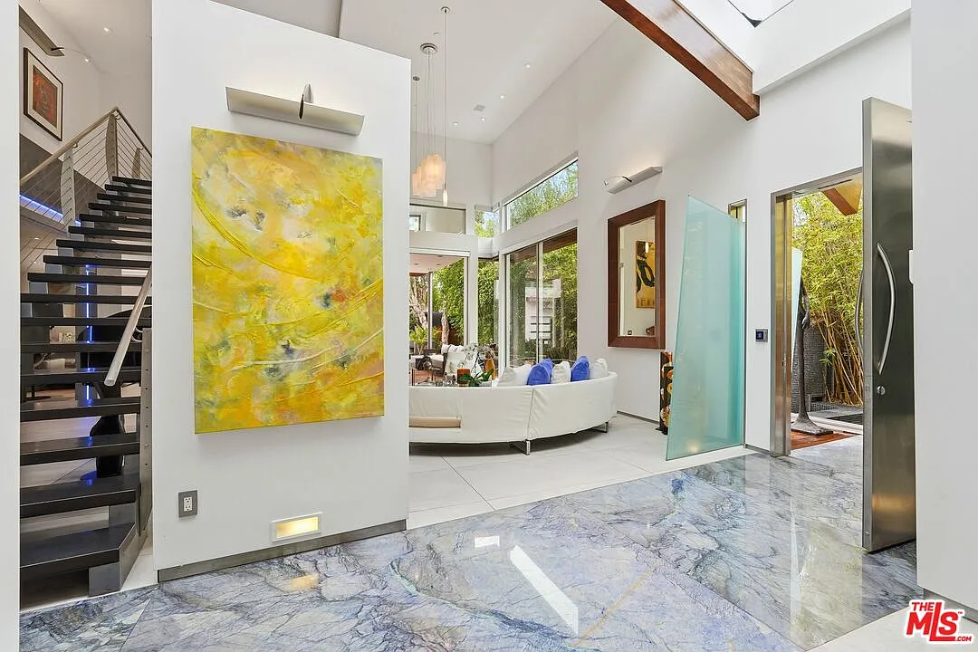 4 bed, 4.0 bath, 3572 sqft, $44,900 — Photo 4