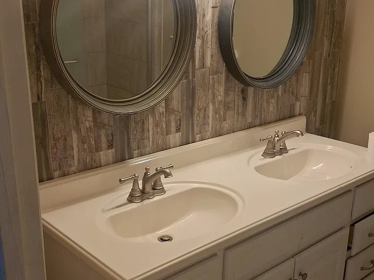 712 Edgewood Ct #712 — Photo 13