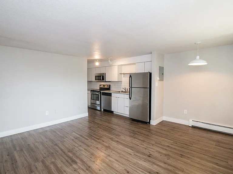 2441 S. York St. — Photo 38