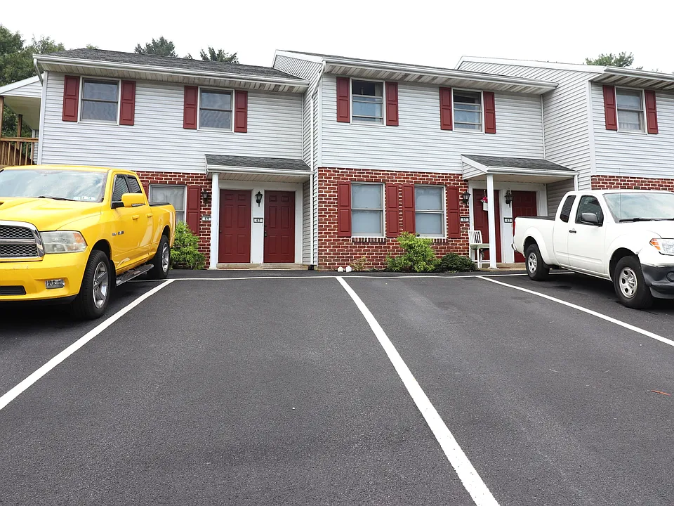 67 Oriole Dr