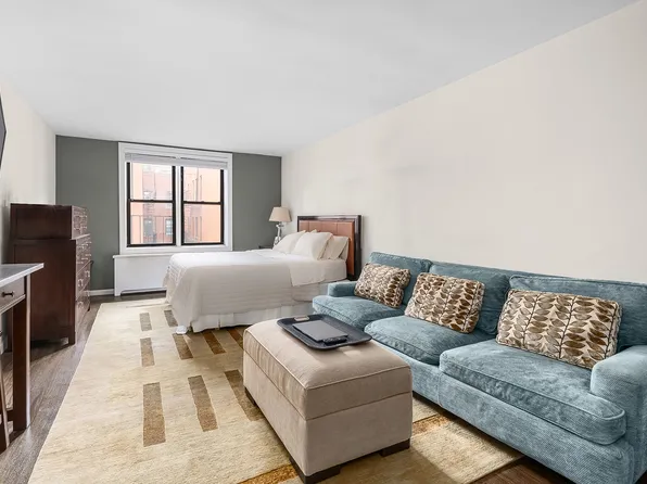 229 East 28th Street image 1 of 5