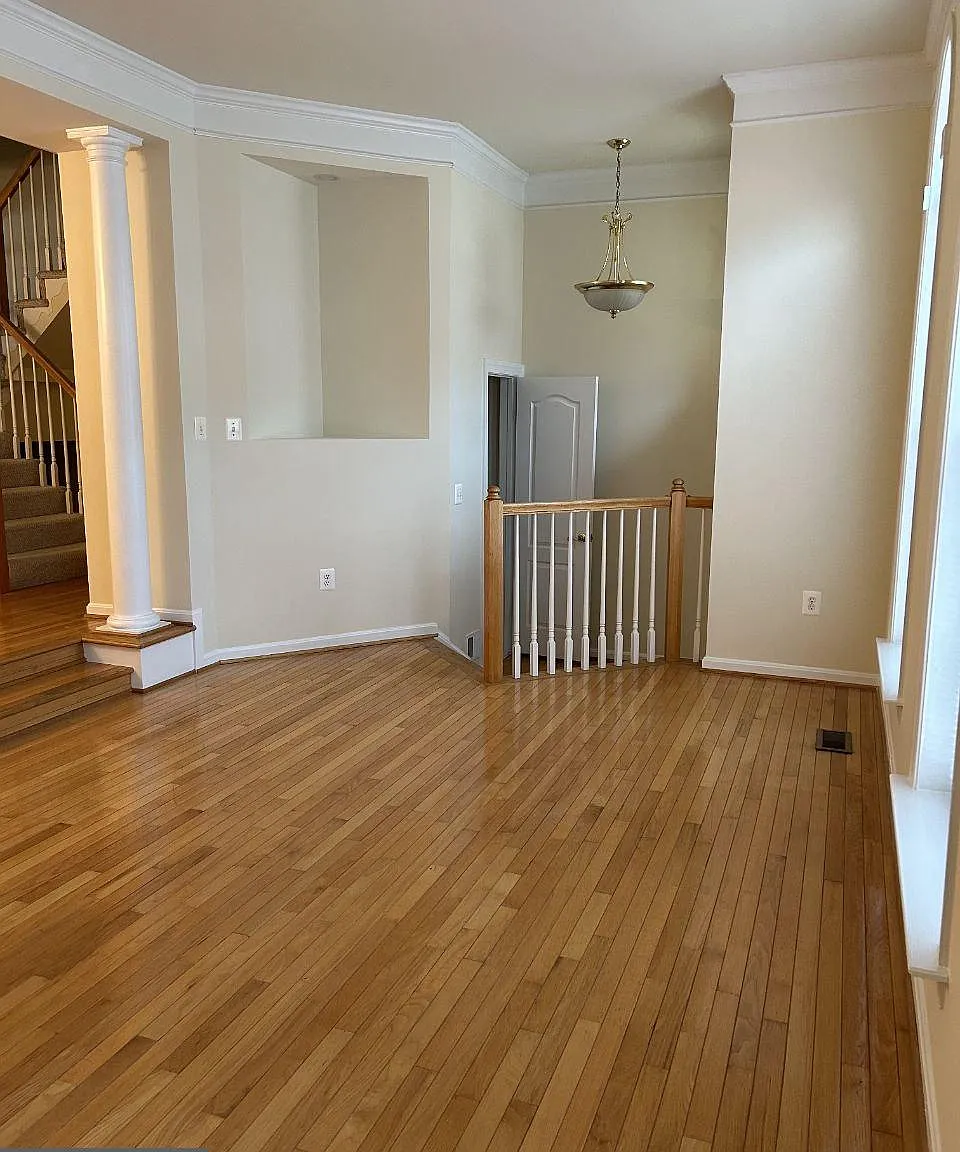 3 bed, 3.5 bath, 1917 sqft, $4,250 — Photo 4