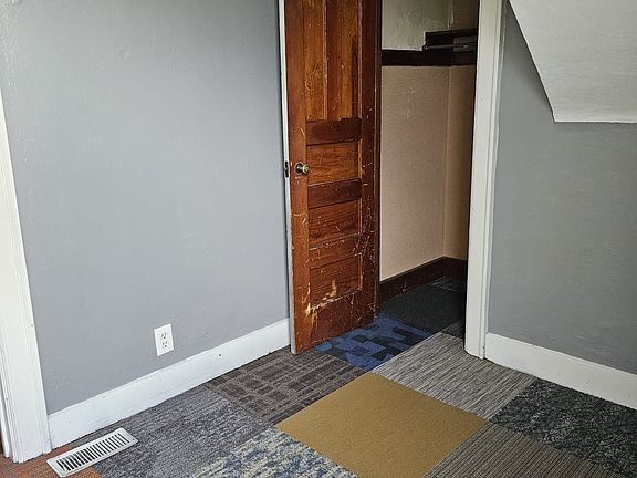 5th image of 154 Oconnell Ave Unit 1