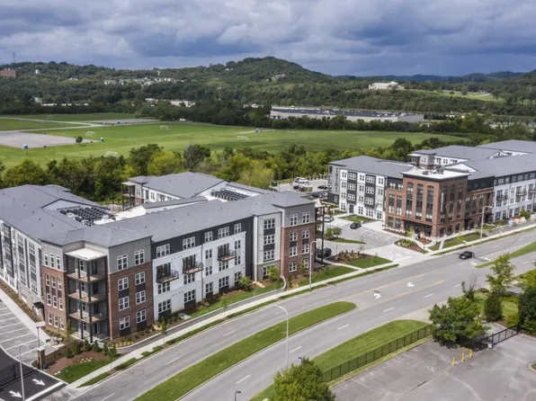 Arya North Nashville