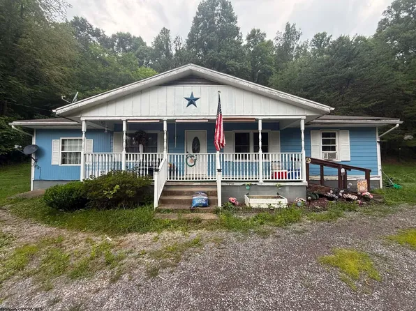 9777 Meathouse Fork Rd, Salem, WV 26426