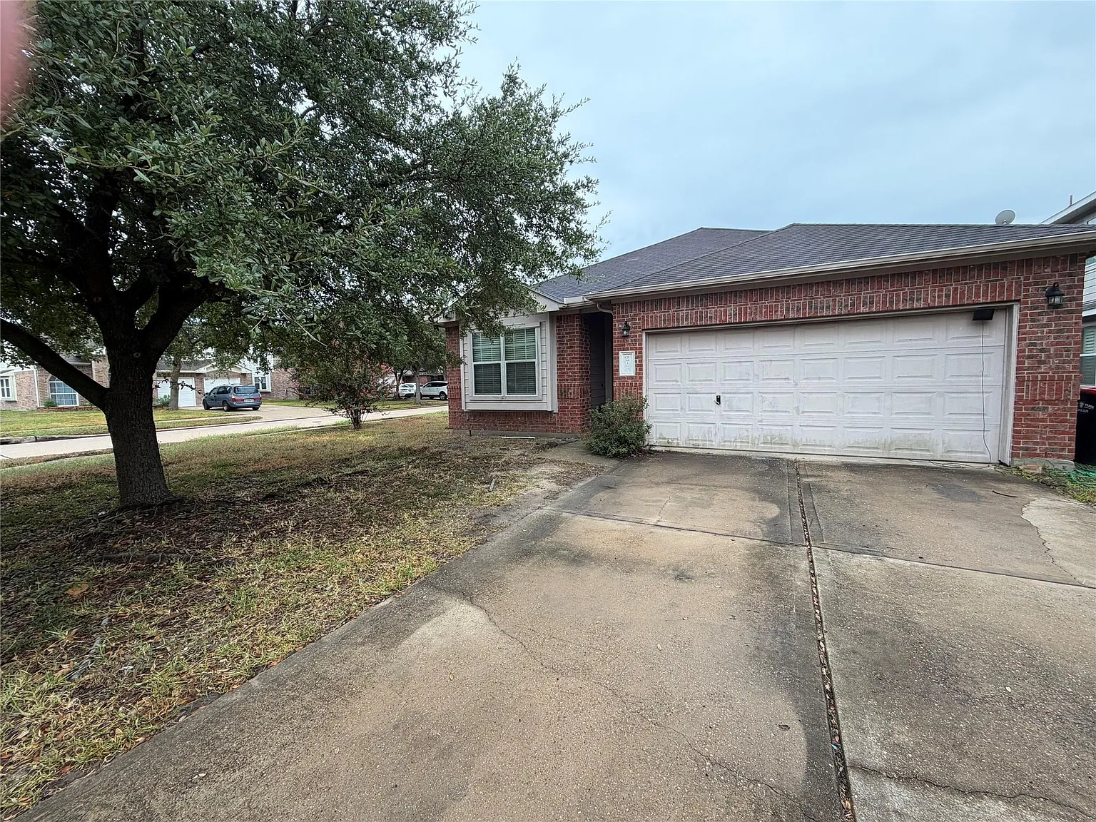 4 bed, 1891 sqft, $1,875 — Photo 2
