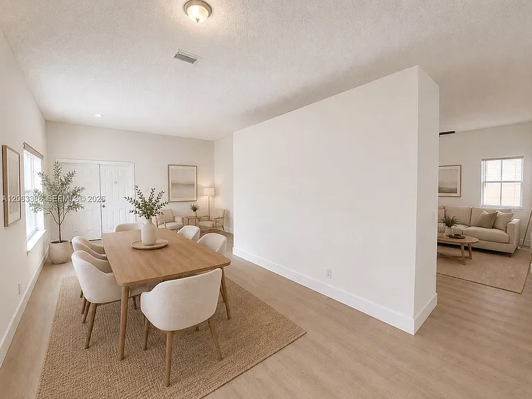 837 Tanglewood Cir — Photo 7