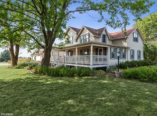 28573 Moose Range Rd, Sycamore, IL 60178