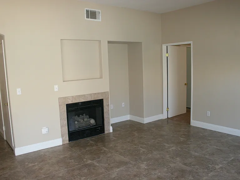 Pebble Cove Ct 8207 — Photo 4