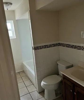 30 N Pacific St — Photo 7