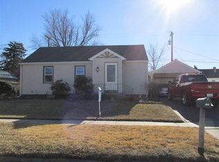 130 E 12th St, Hastings, NE 68901